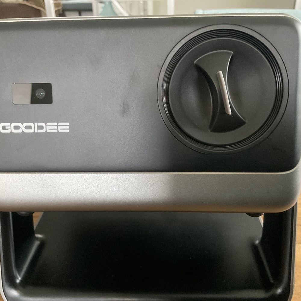 Goodee Video Projector